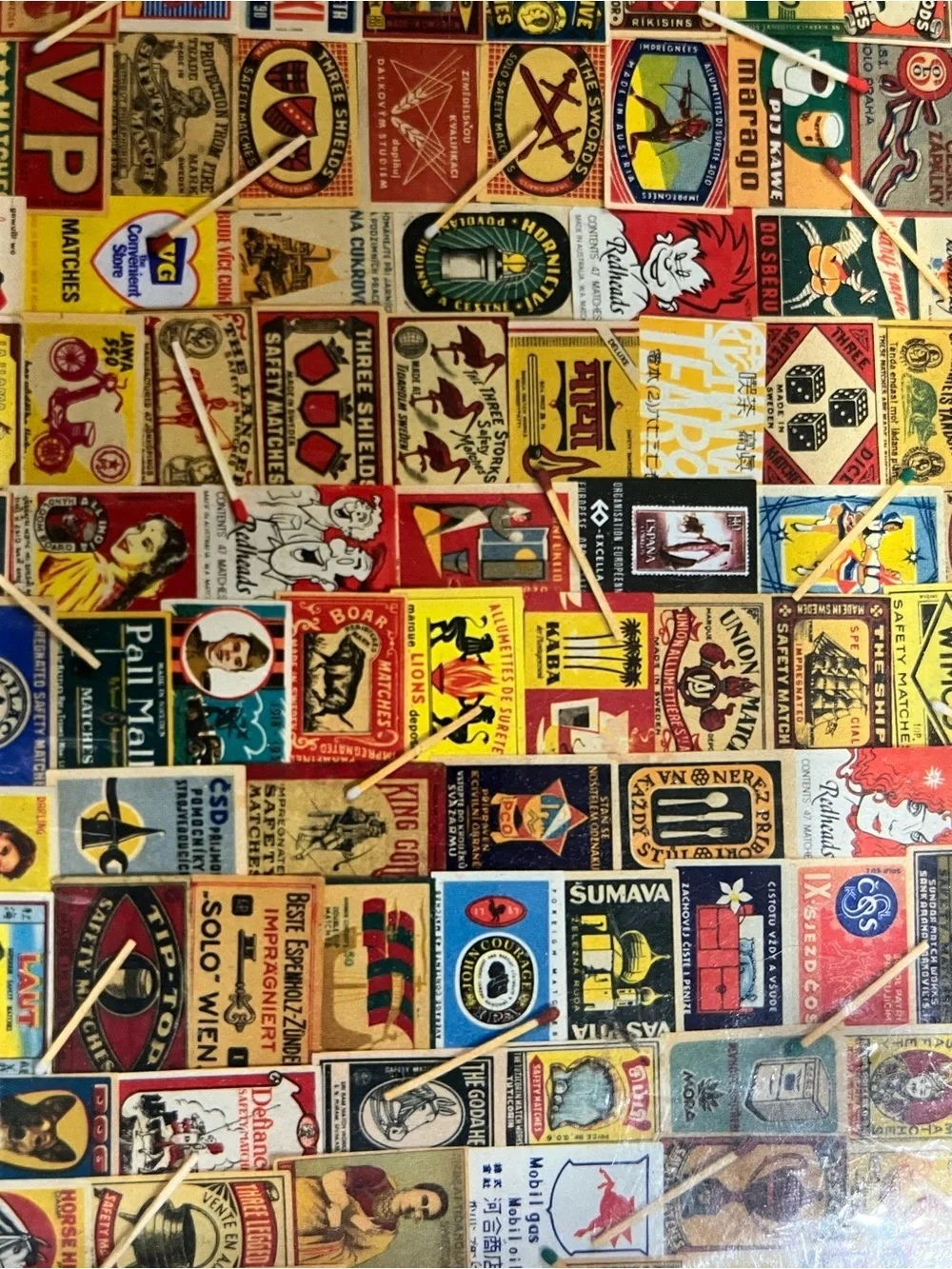 Vintage Matchboxes 1000-Piece Jigsaw Puzzle - Multicolor